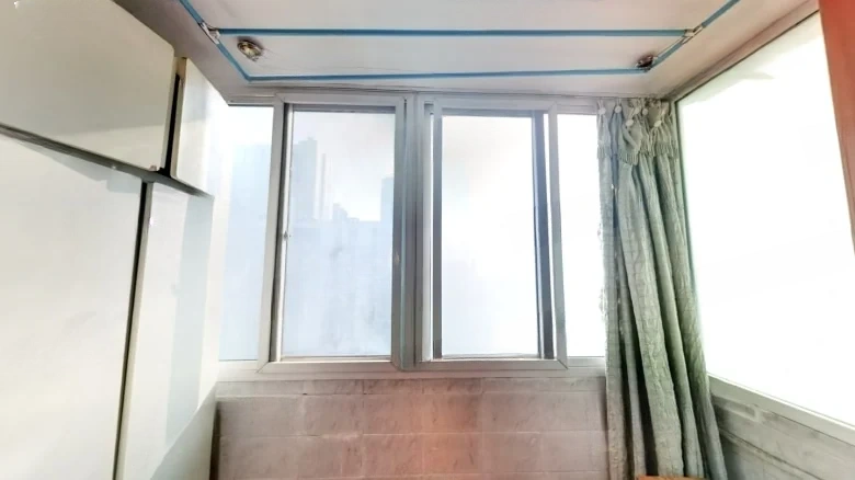 Halo Light Lane 30 Courtyard - View 8