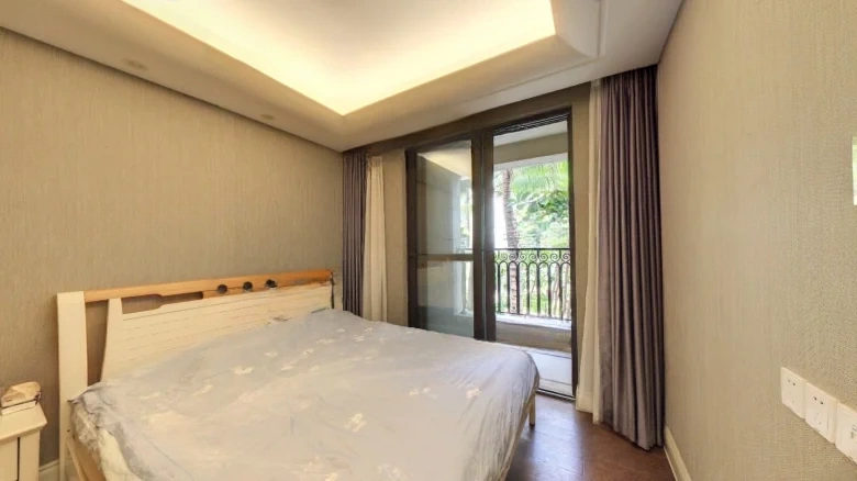 Jade Screen · Phoenix Water City - View 3