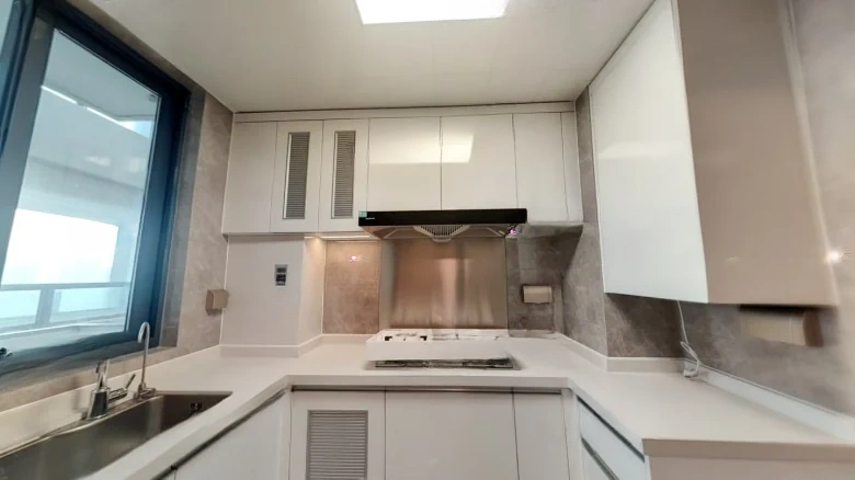 31 Degrees North Latitude - View 6