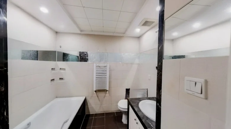 Windsor Avenue - View 11