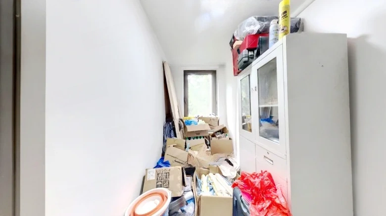 Eccentric Garden - View 13