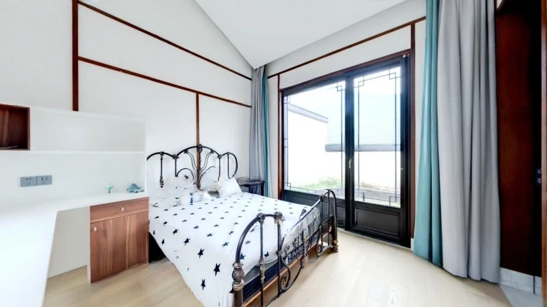 Ink Stream Lake - View 2