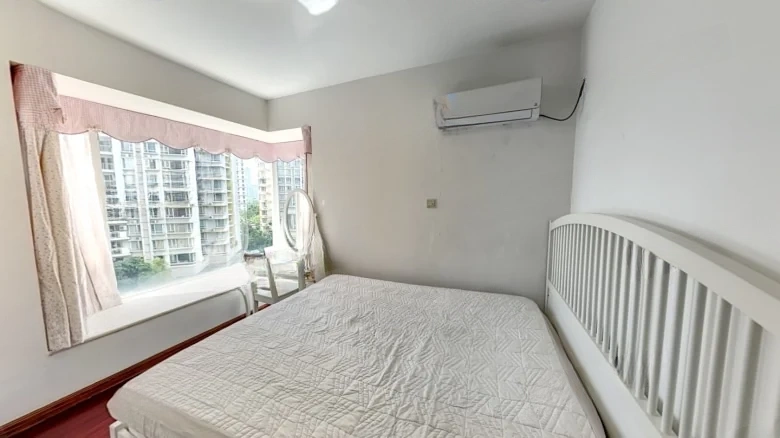 Pati Waterfront - View 2