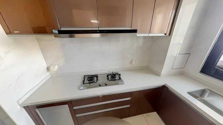 Elegant Ode in Gentle Breeze - View 9