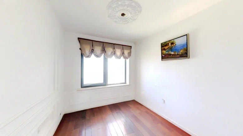 Sun Modern Residence - View 2