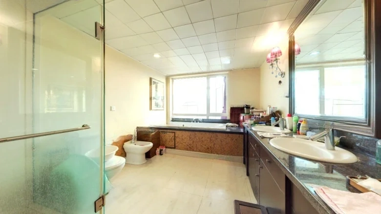 General Era International Apartment - View 13