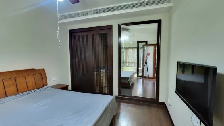 Peninsula Blue Bay - View 3