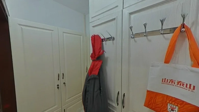 Zhongrong Tower - View 11