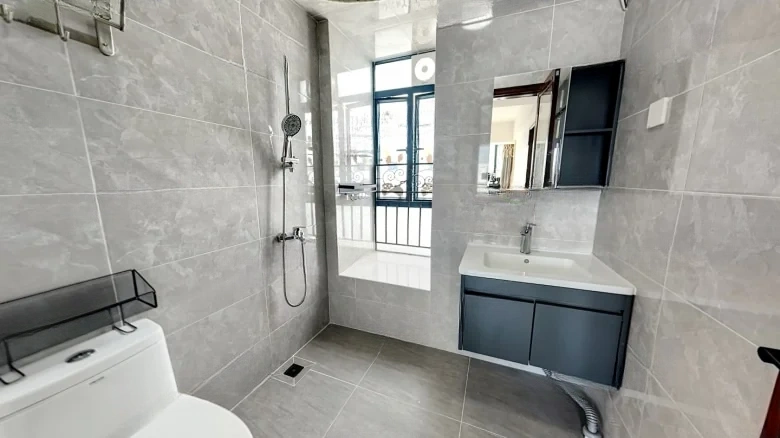 Temple Right Mansion - View 9