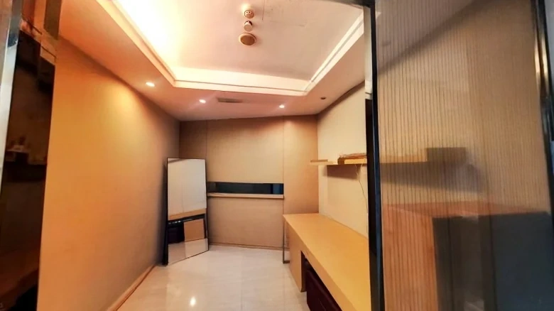 Le Tai Center - View 2