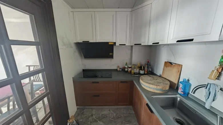 Name City Plaza - View 11