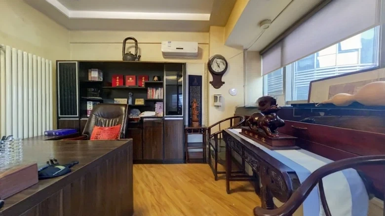 Minghu Plaza - View 2