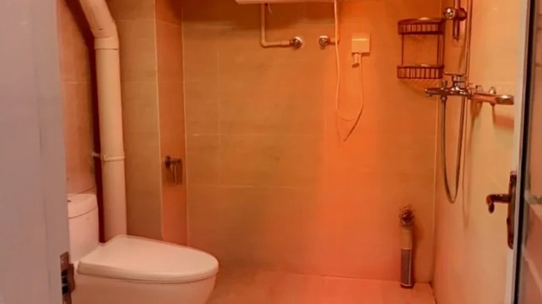 Bright Lake Plaza - View 9