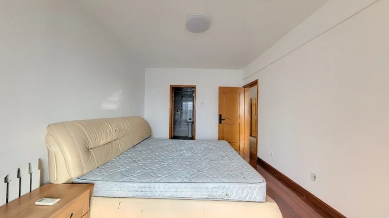 Dujing Yard - View 4