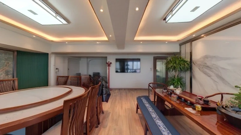 Aurora Gate Royale - View 4