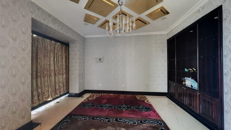 West Fifth Avenue of Beauty - View 10