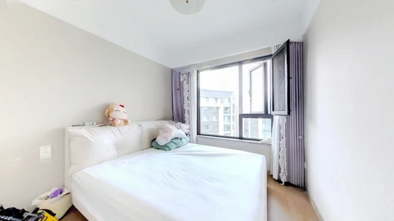 Double Pine Serene Sky Land - View 3