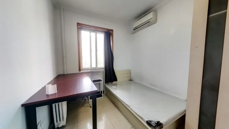 Zhi Chun Li - View 3