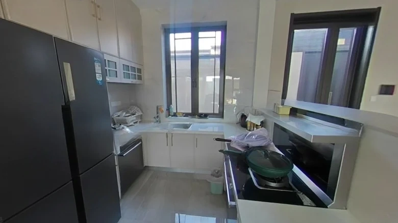 Imperial Lake Retreat - View 10