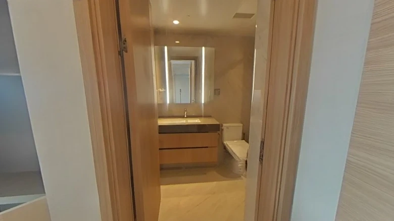 Green城Huaron ConstructionDawn Moon Reflecting Verdanteliness The translation of place or property names often retains some elements in their original form due to lack of direct equivalents or established translations. Therefore, - View 9