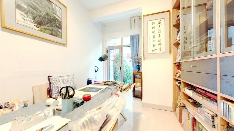 Sunshine Yard Above - View 2