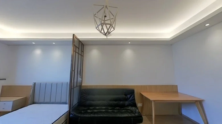 Rising River Glory Court - View 3