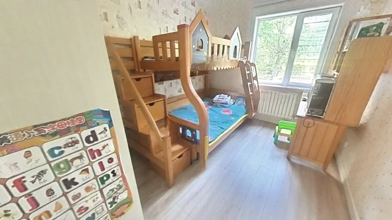 Spring Home Yearly Splendor - View 2