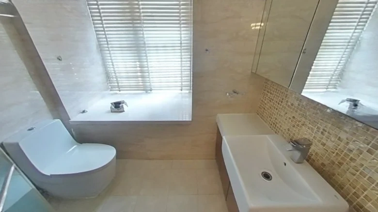 United Oceanfront Famous Residence - View 7