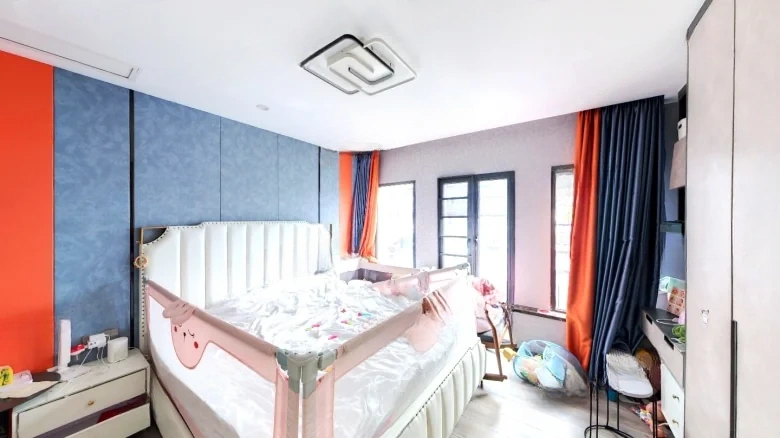 Nan Zhong Plaza - View 2