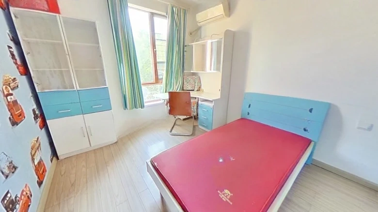 Mountain Water Gracefulness - View 3