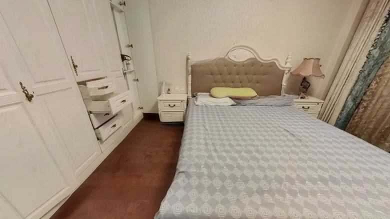 Elegant Home · Beautiful Villa - View 2