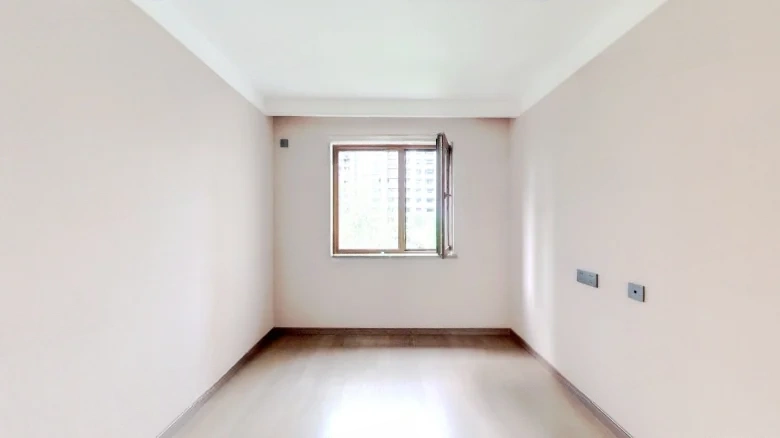 Lake Dragon Cloud Peak Original Edition - View 2