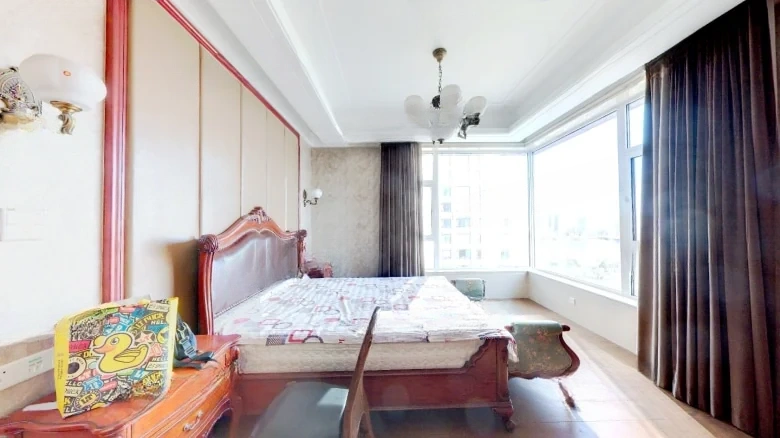 Skyscraping Stone - View 3