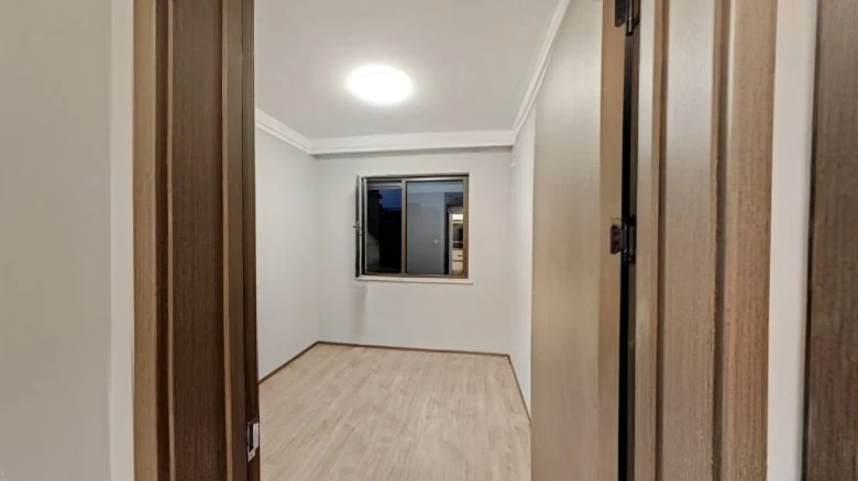 China Railway Xingchuang Yijing - View 2