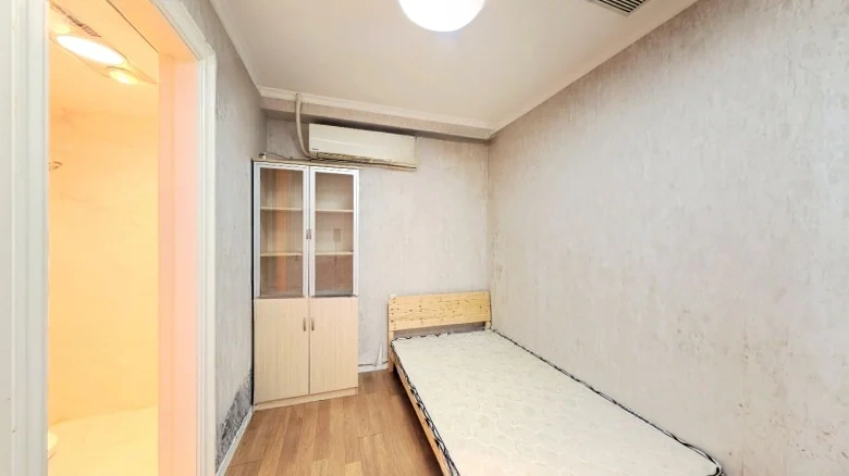 Dongcheng Courtyard Compound - View 3