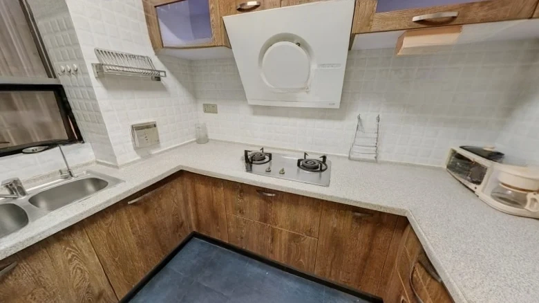 International Plaza - View 6