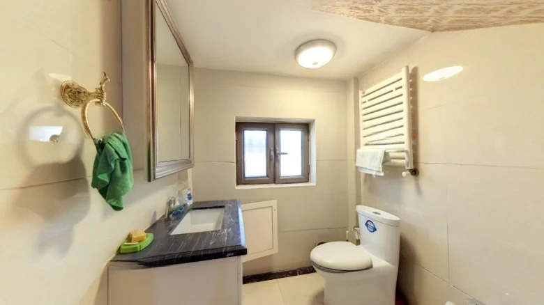 Cambridge Manor - View 11