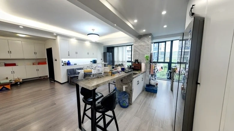 Purple Gold Home South District - View 8