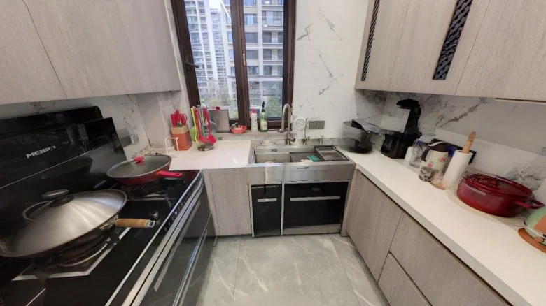 Spring Wind South Bank West Garden - View 7