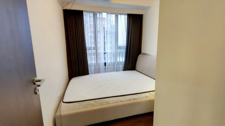 Pearl River Flower City - View 2