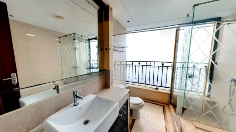 Roman Home Garden - View 11