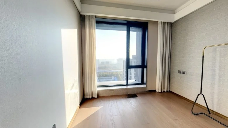 Academy One Courtyard - View 4