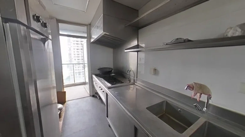 Flowing Flower Lord Court - View 14