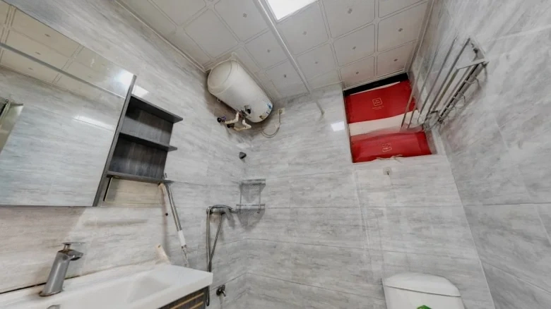 Jade Lake Manor - View 6