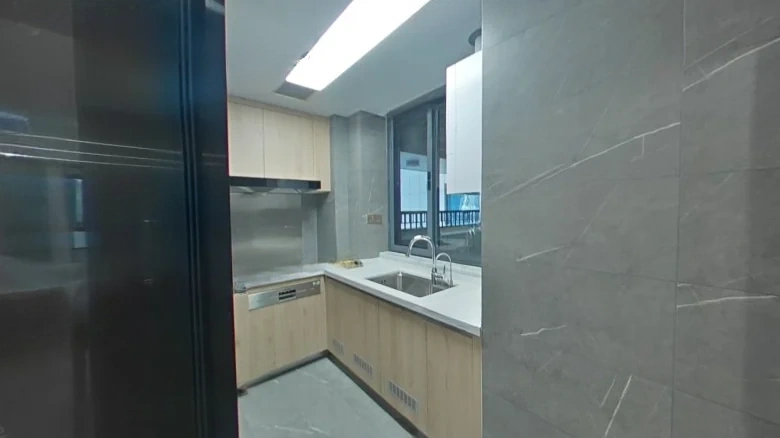 Elegant Peak Gardens A Zone - View 5