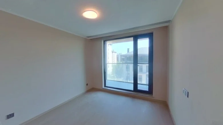 Jinxi Puteți nota că traducerea unor termeni chinezesi specifici sau brand names pot nu reflecta una și singură traducere standardizată în engleză. În plus, - View 2