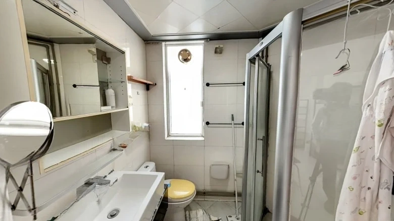 Pati Waterfront - View 8