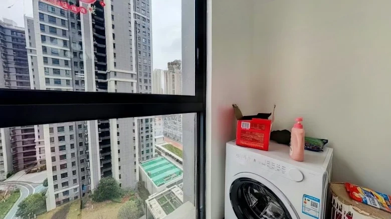 Hygge Mansion - View 11