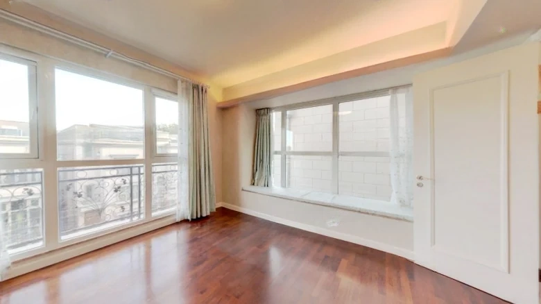 Renowned Across the Realm Phase IV - View 4