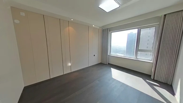 Delightful Scenic New World - View 2